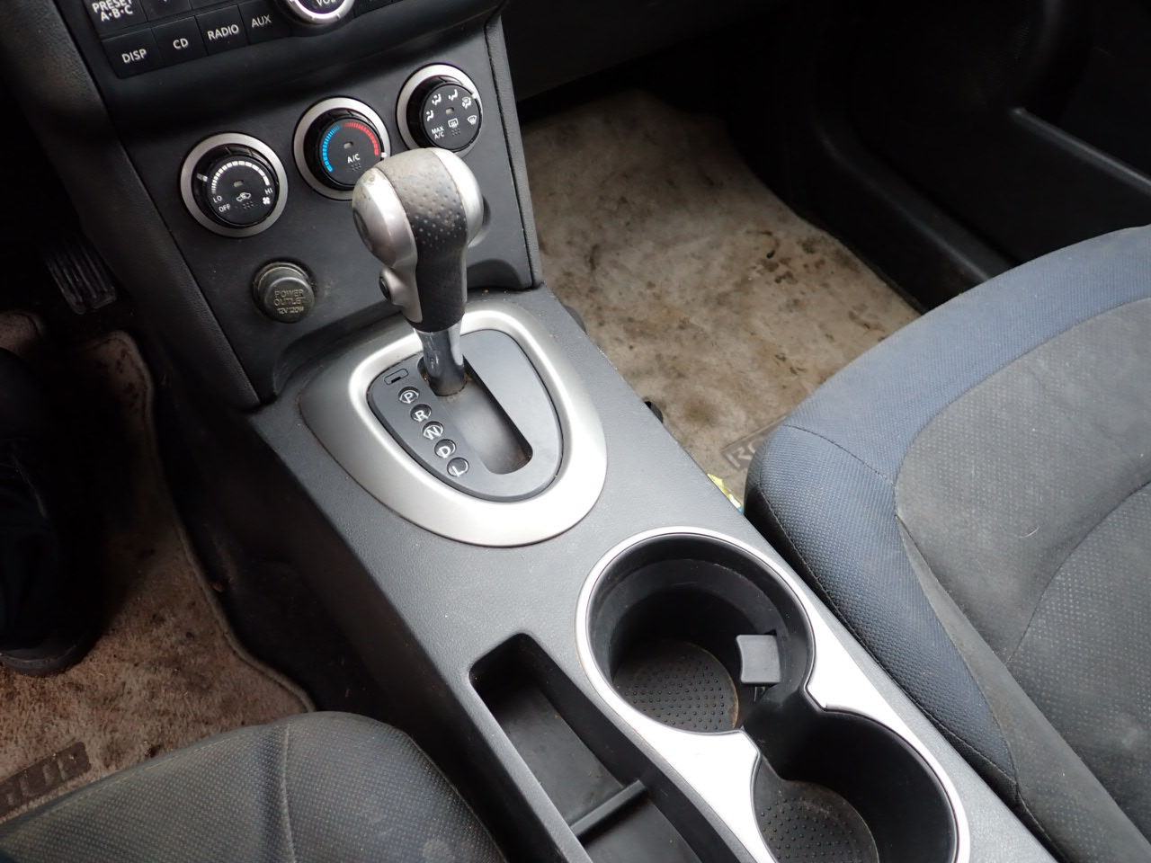 Nissan Rogue S AWD 2008