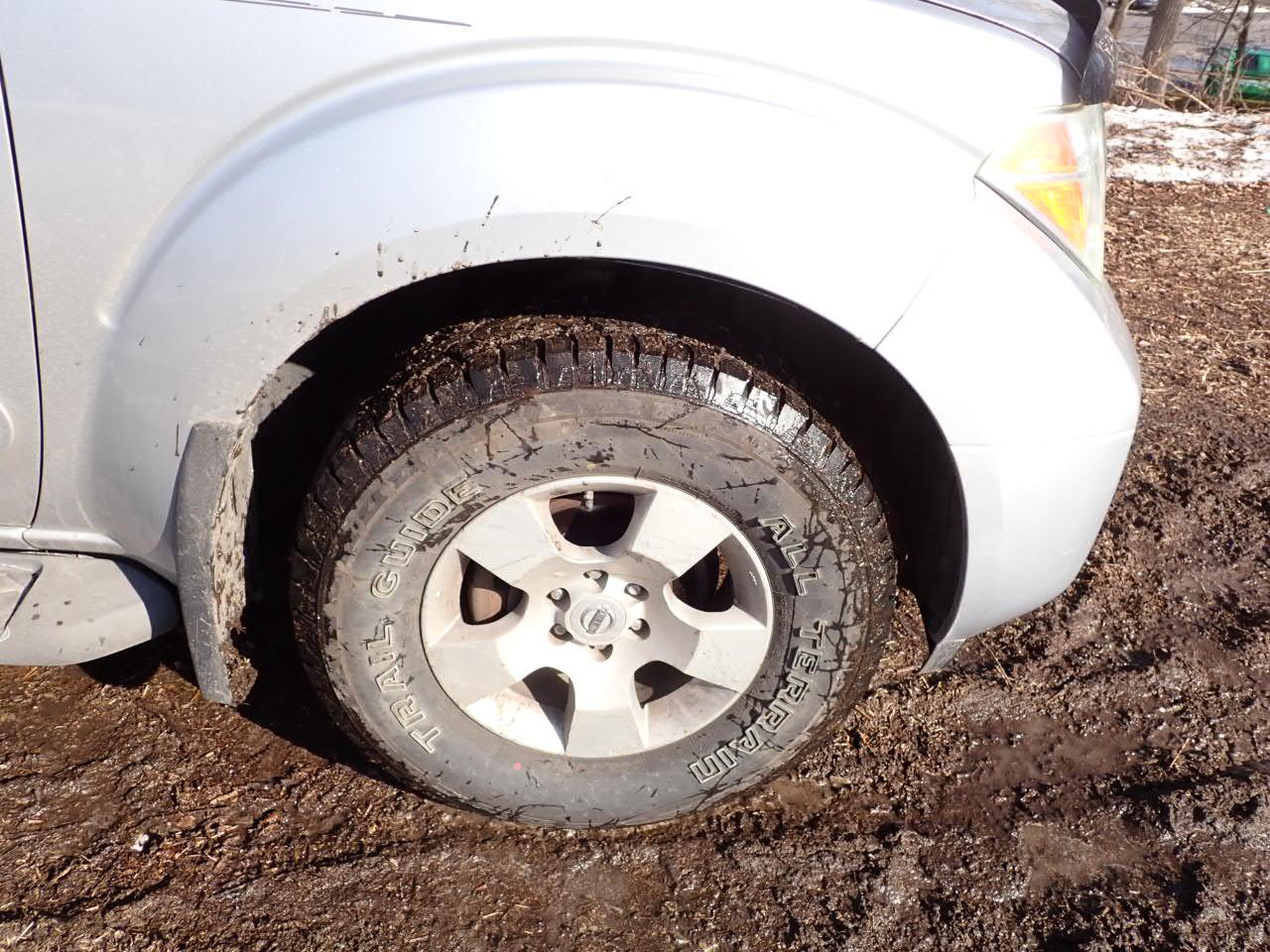 Nissan Pathfinder LE 4WD 2006