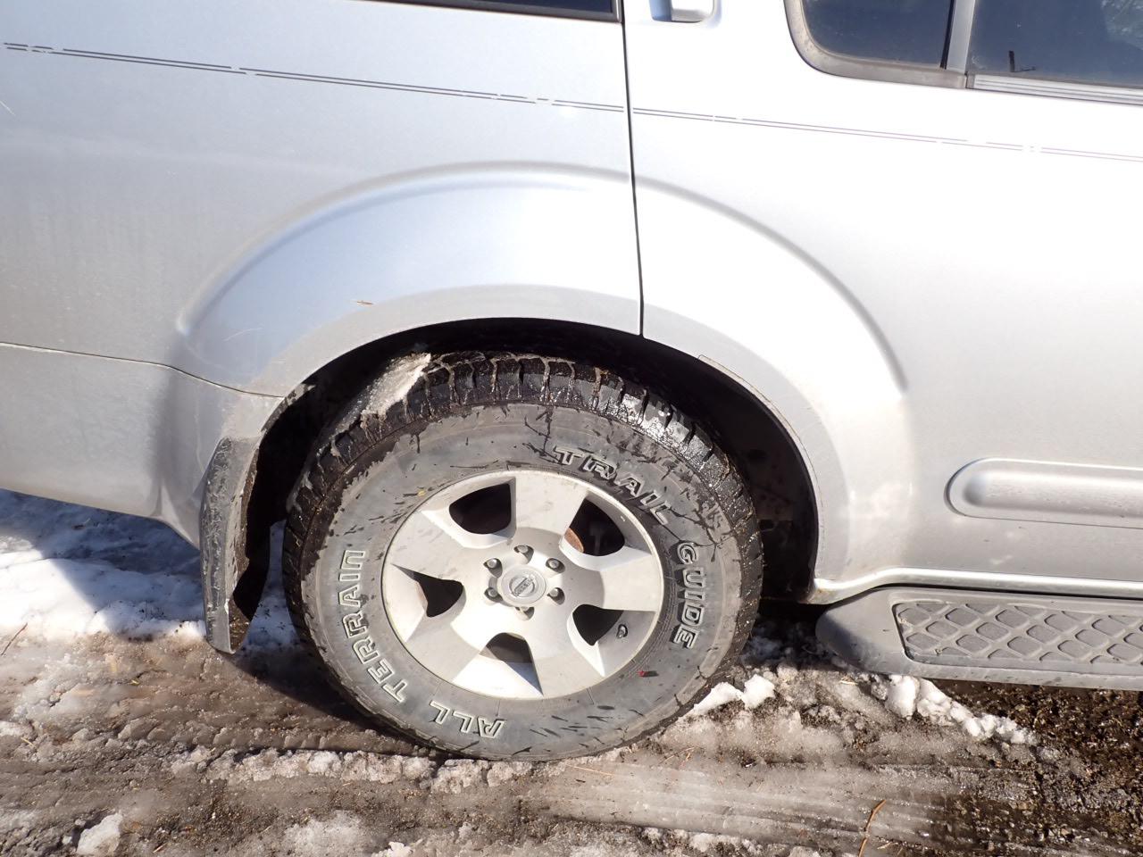 Nissan Pathfinder LE 4WD 2006