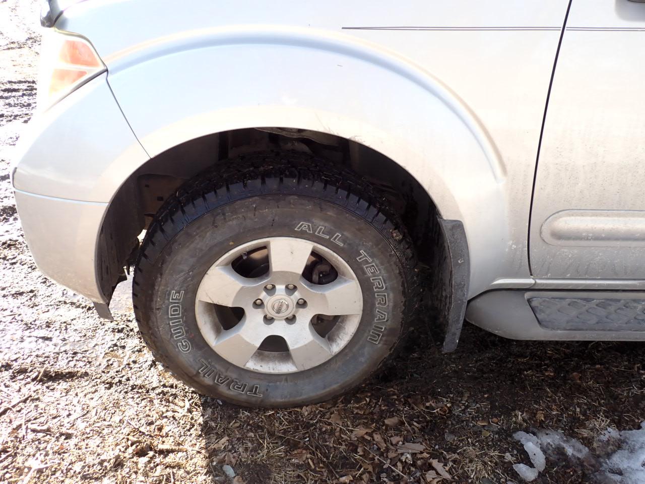 Nissan Pathfinder LE 4WD 2006