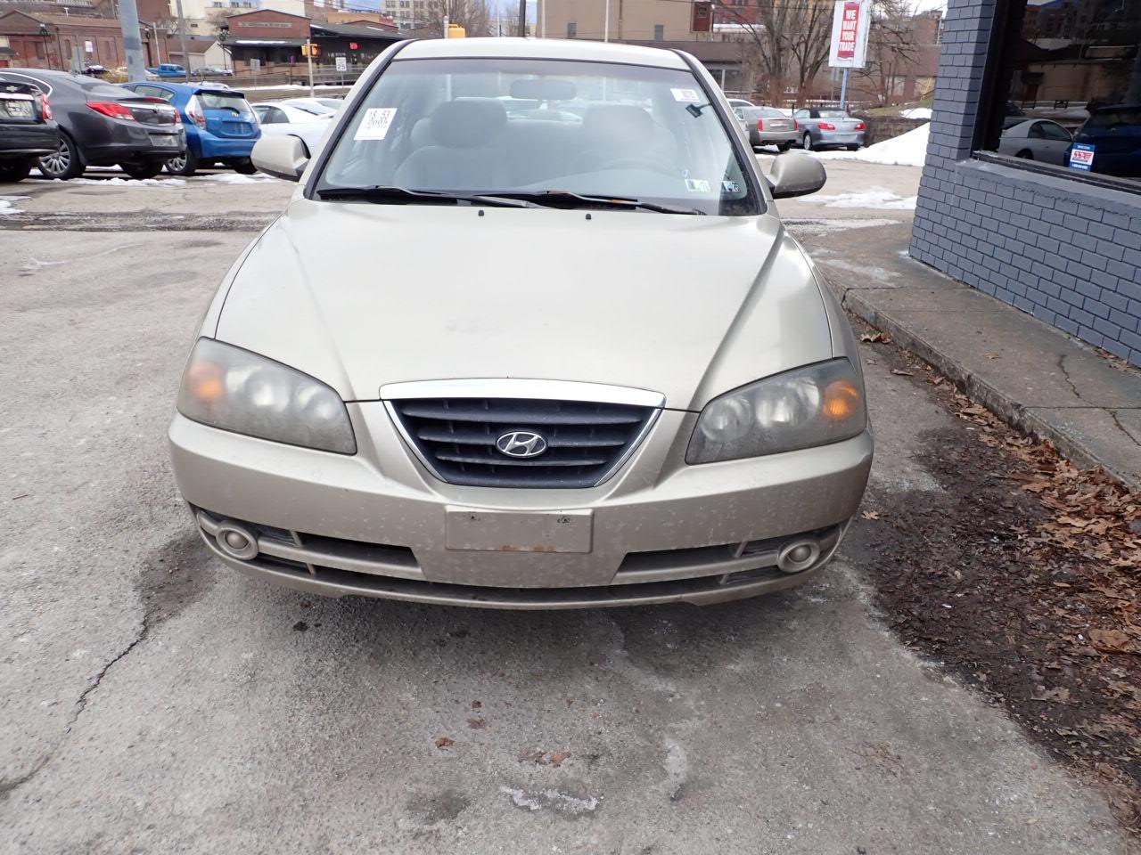 Hyundai Elantra GLS 4-Door 2005