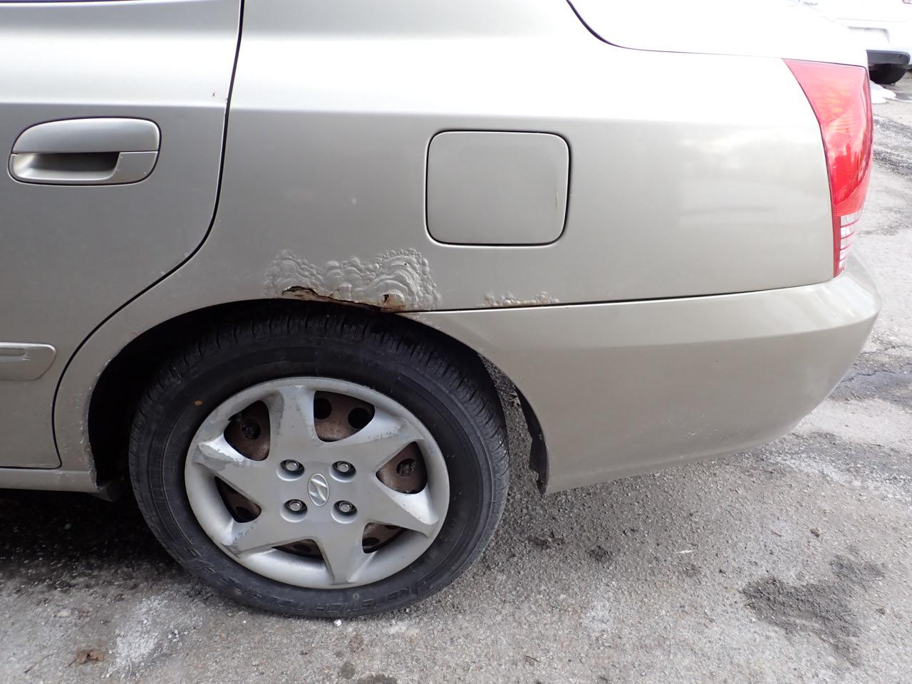 Hyundai Elantra GLS 4-Door 2005