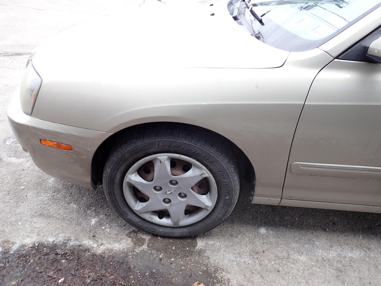 Hyundai Elantra GLS 4-Door 2005