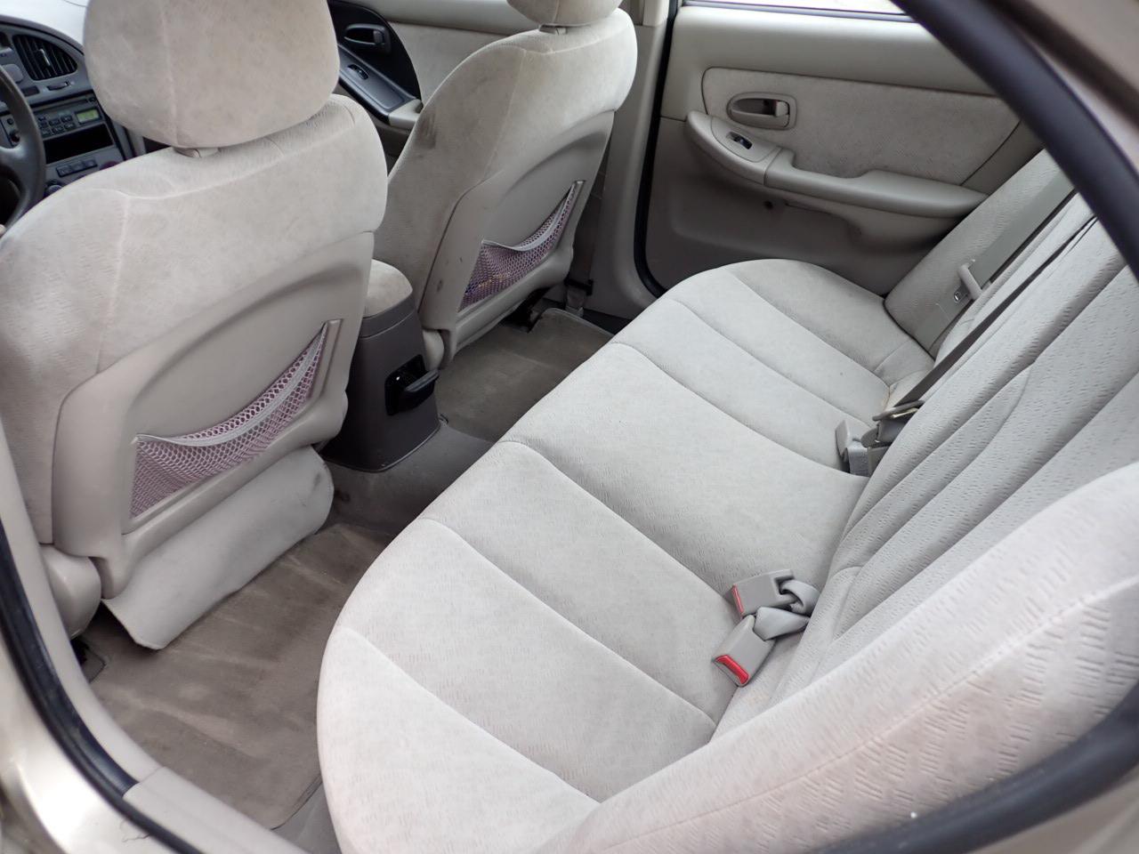 Hyundai Elantra GLS 4-Door 2005