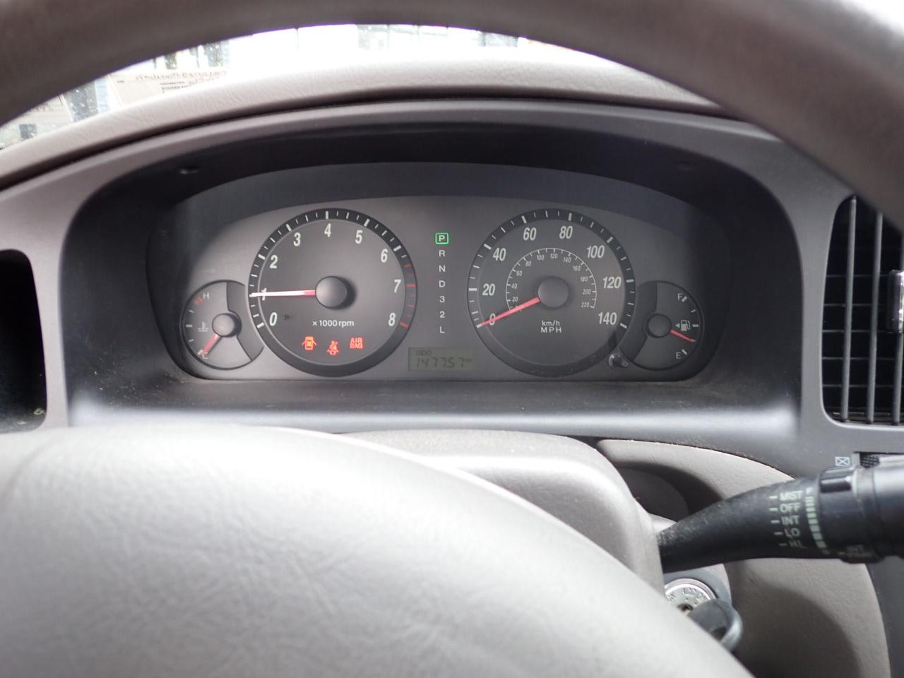 Hyundai Elantra GLS 4-Door 2005