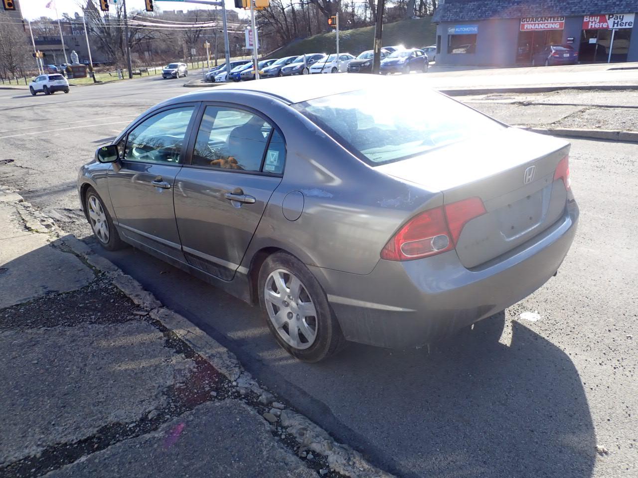 Honda Civic LX Sedan AT 2006