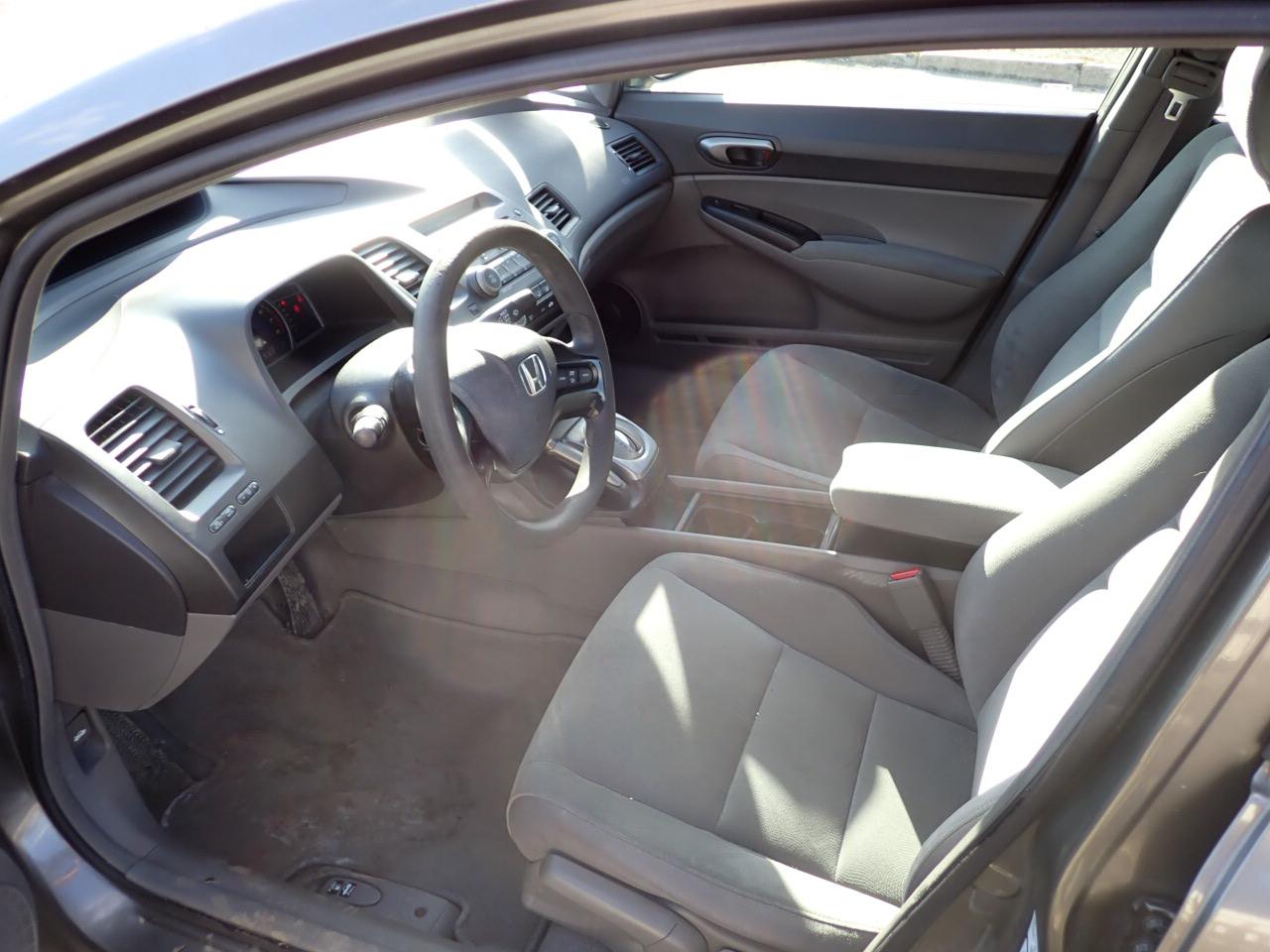 Honda Civic LX Sedan AT 2006