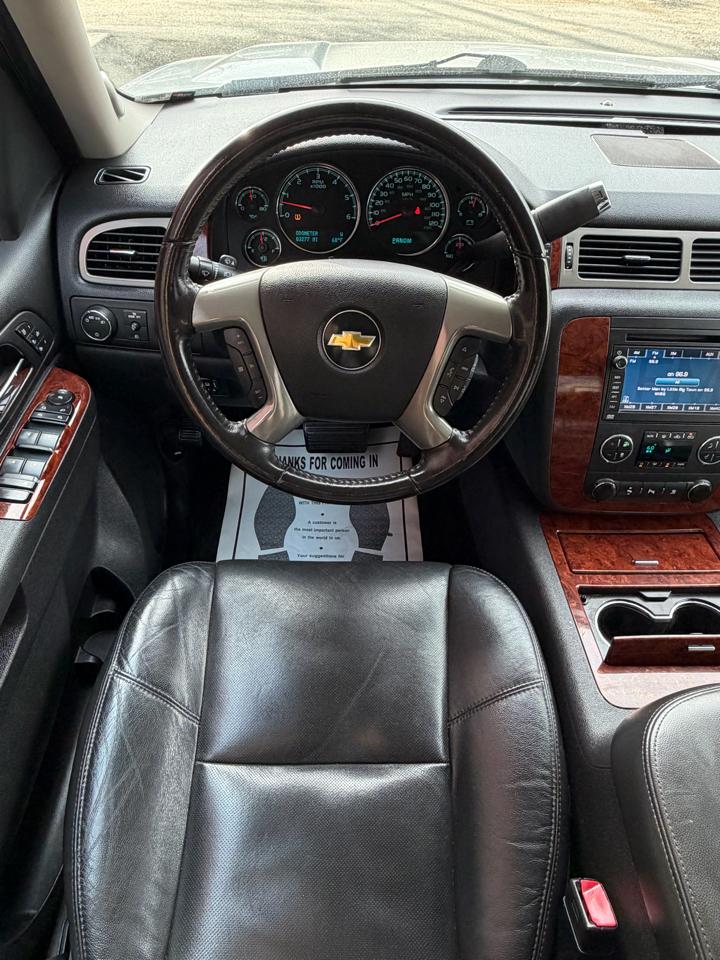 Chevrolet Avalanche LTZ 4WD 2011