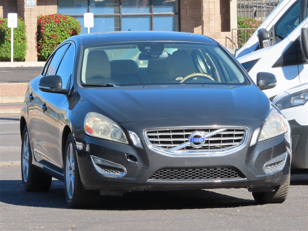 2012 Volvo S60 FWD 4dr Sdn T5