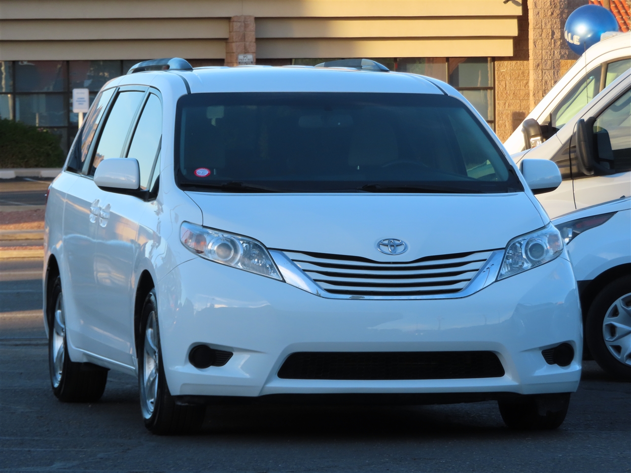 2015 Toyota Sienna 5dr 7-Pass Van LE
