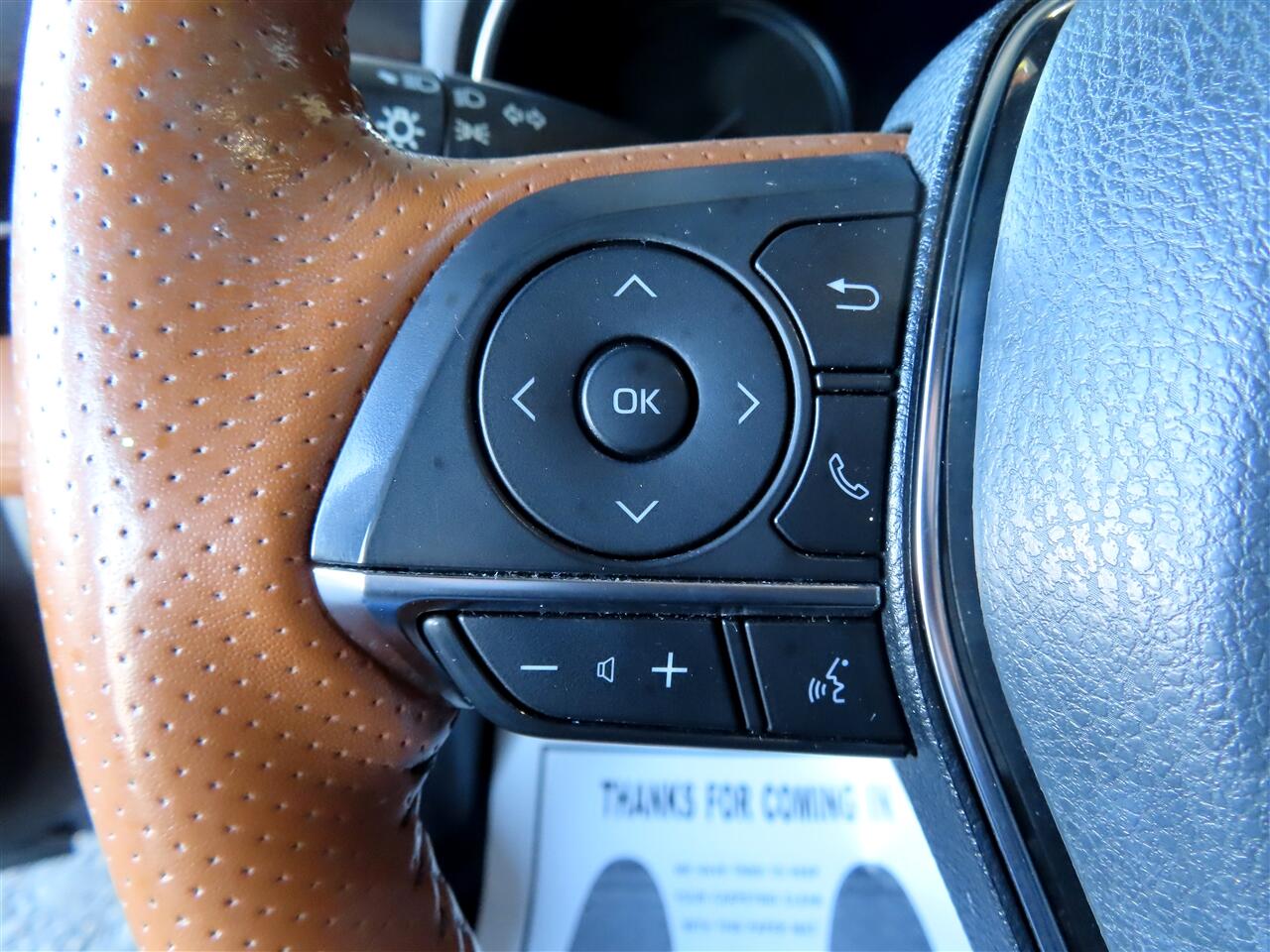 Toyota Avalon Hybrid  2020