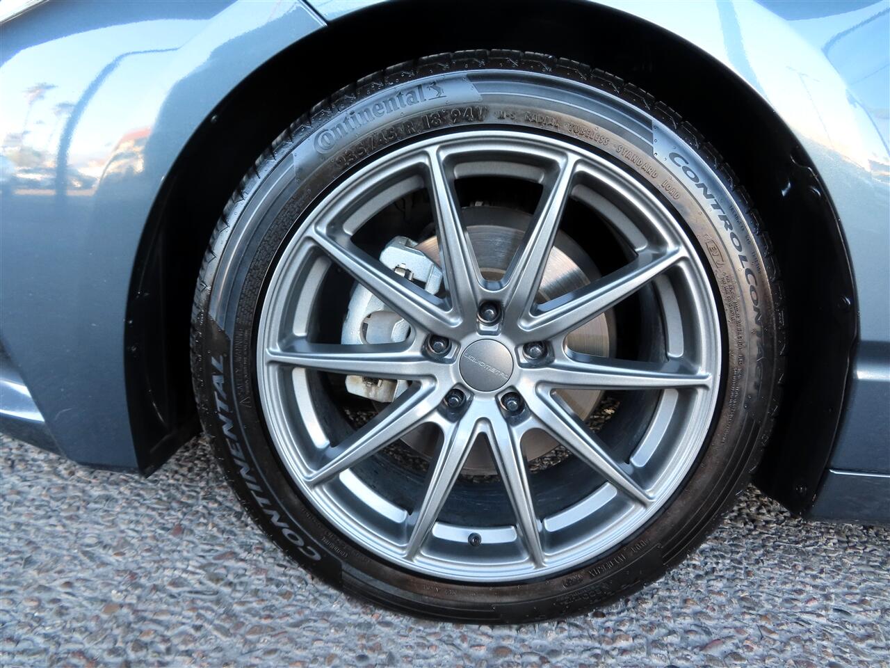 Toyota Avalon Hybrid  2020