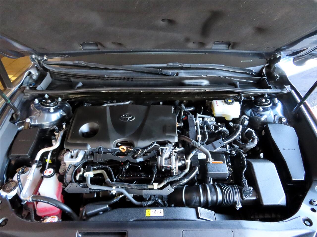 Toyota Avalon Hybrid  2020