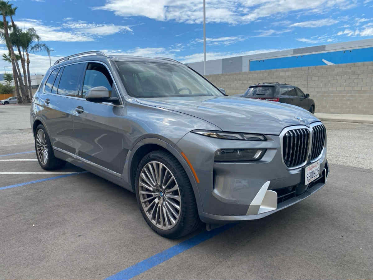 BMW X7 xDrive40i 2023