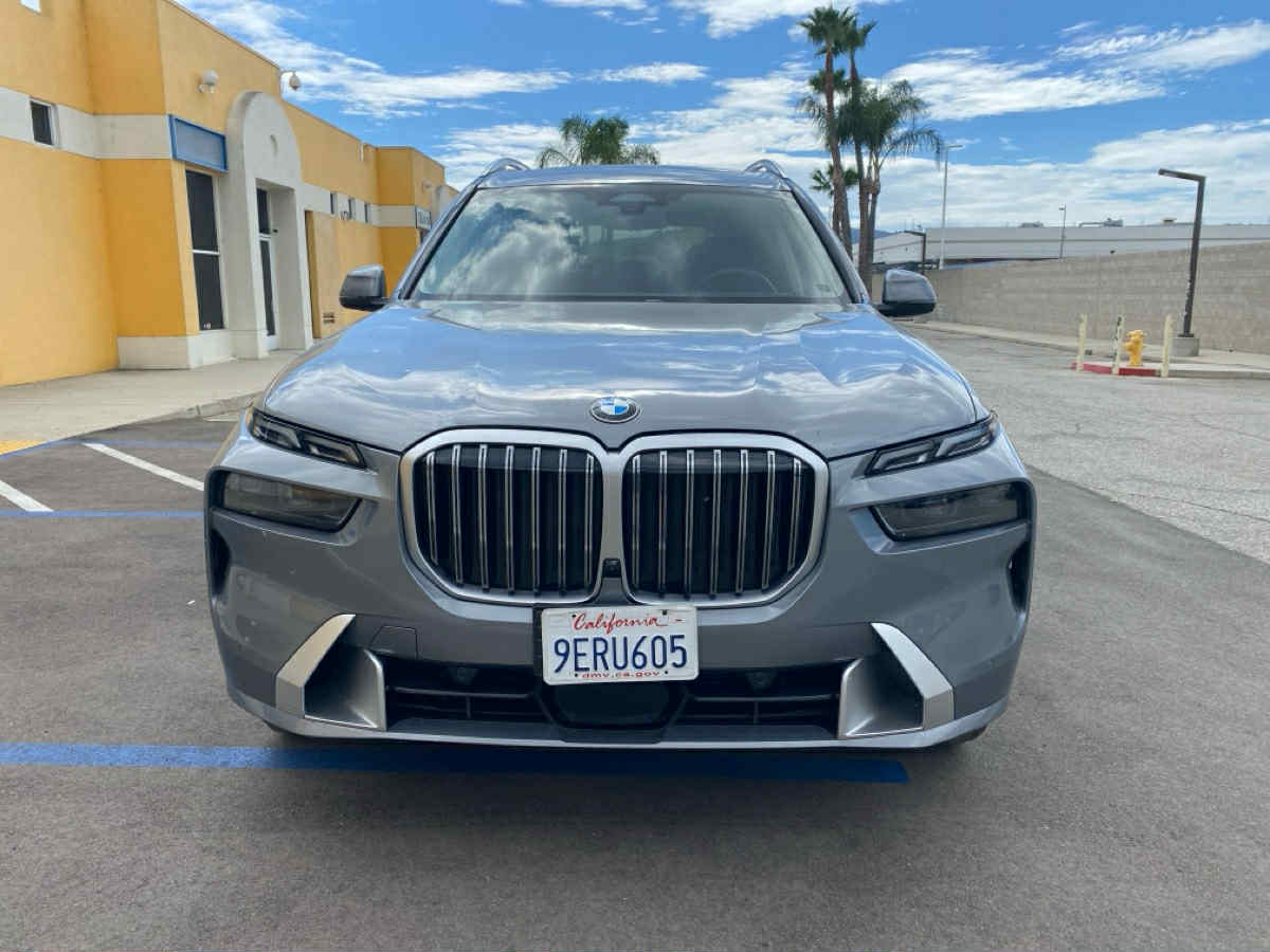 BMW X7 xDrive40i 2023