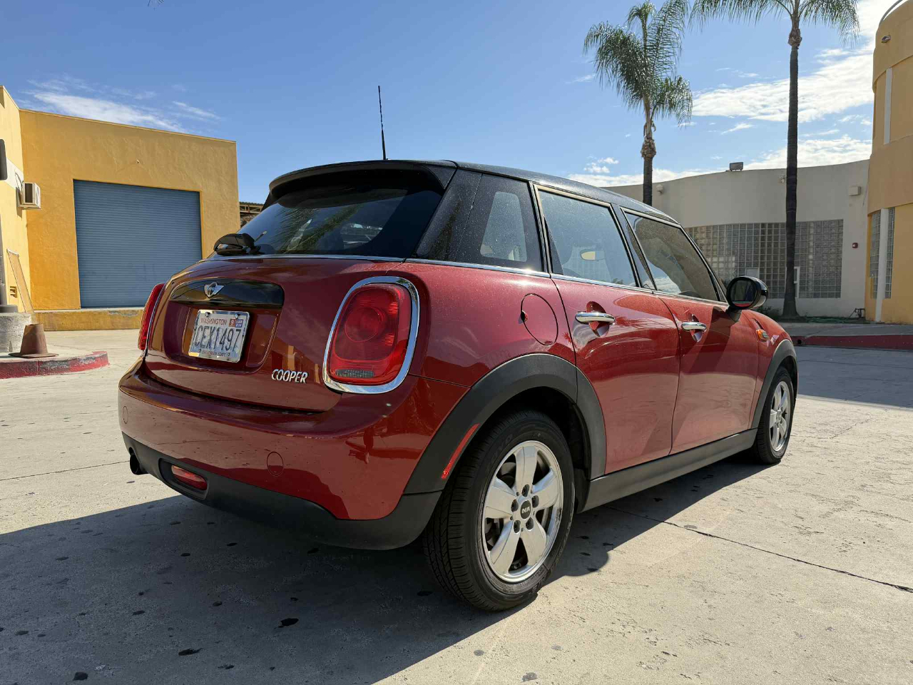 MINI Cooper 4-Door 2017
