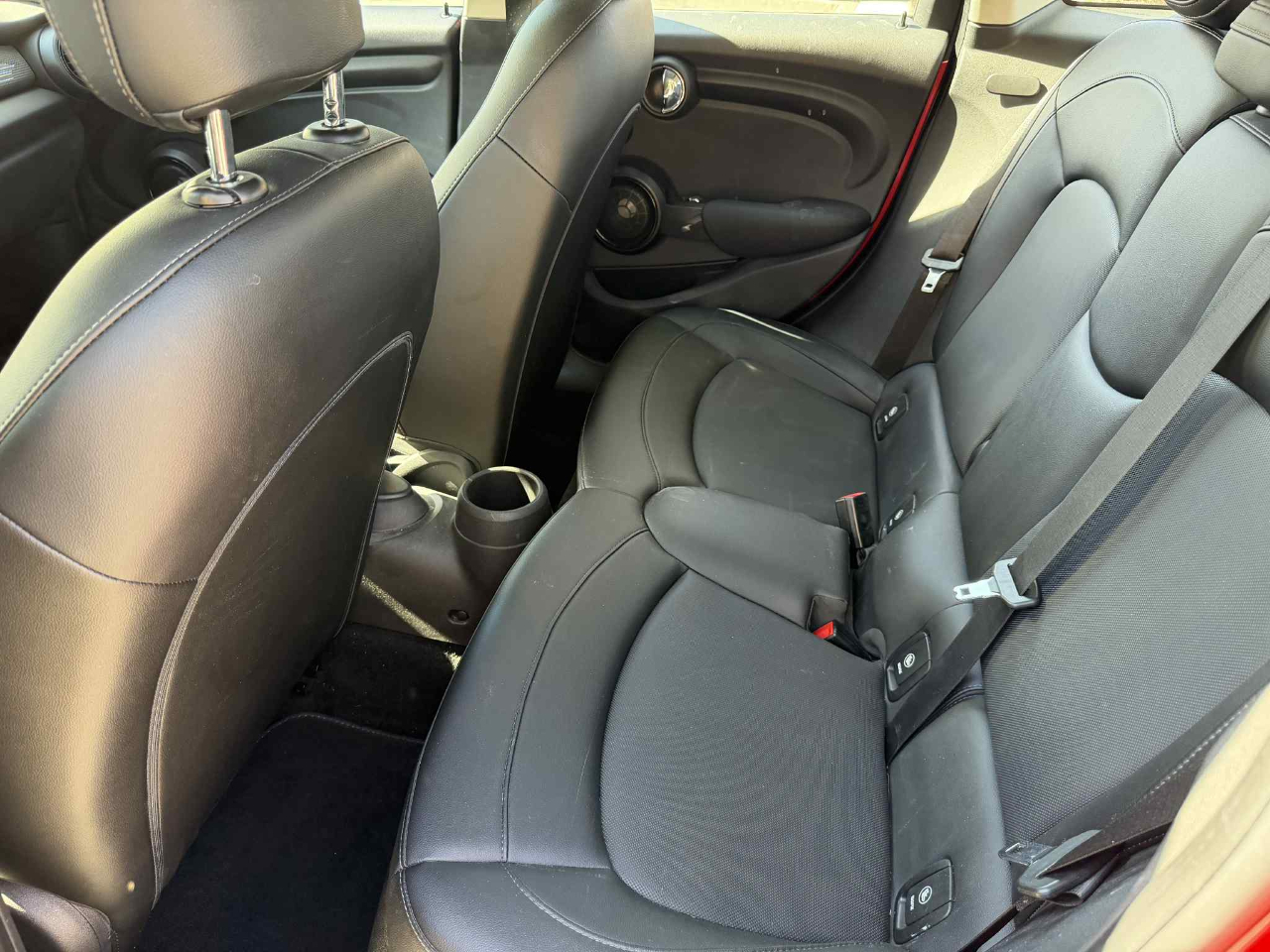 MINI Cooper 4-Door 2017