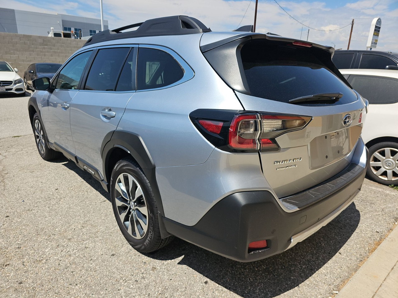 Subaru Outback Limited 2025