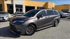 2022 Toyota Sienna 