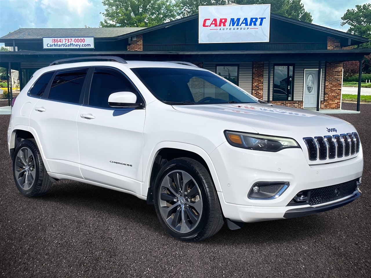 2019 Jeep Cherokee Overland's photo