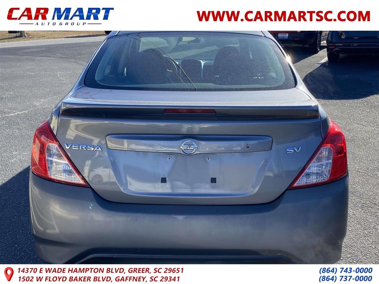 Nissan Versa  2017