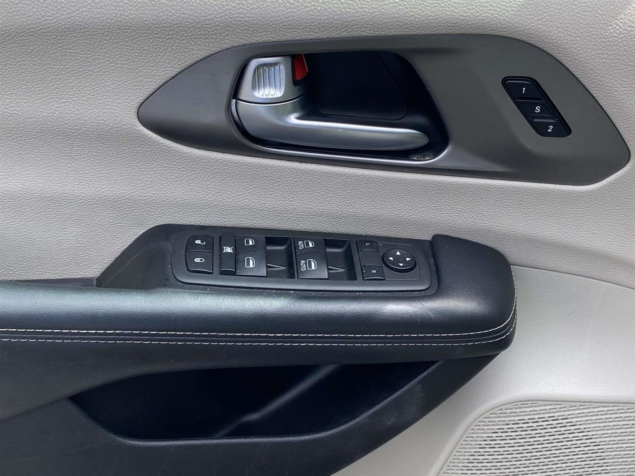 Chrysler Pacifica  2021