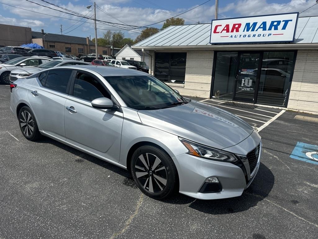 2022 Nissan Altima SV