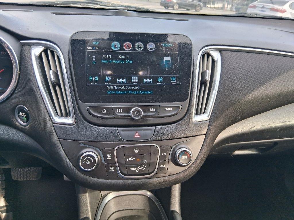 Chevrolet Malibu  2017