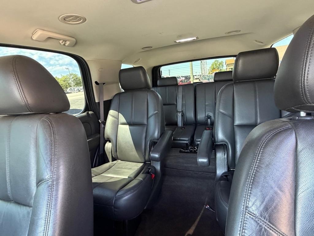 Chevrolet Tahoe  2013