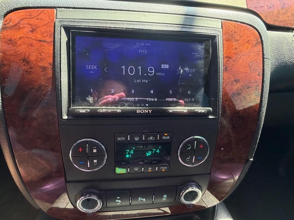 Chevrolet Tahoe  2013