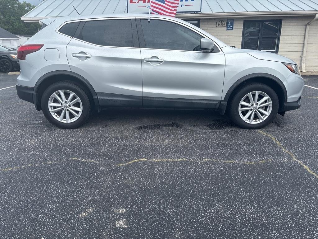 Nissan Rogue Sport  2018