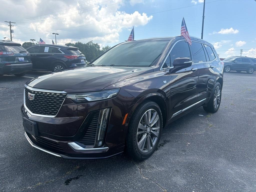 Cadillac XT6  2021