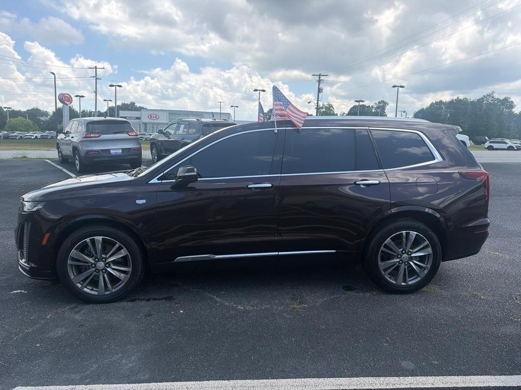 Cadillac XT6  2021