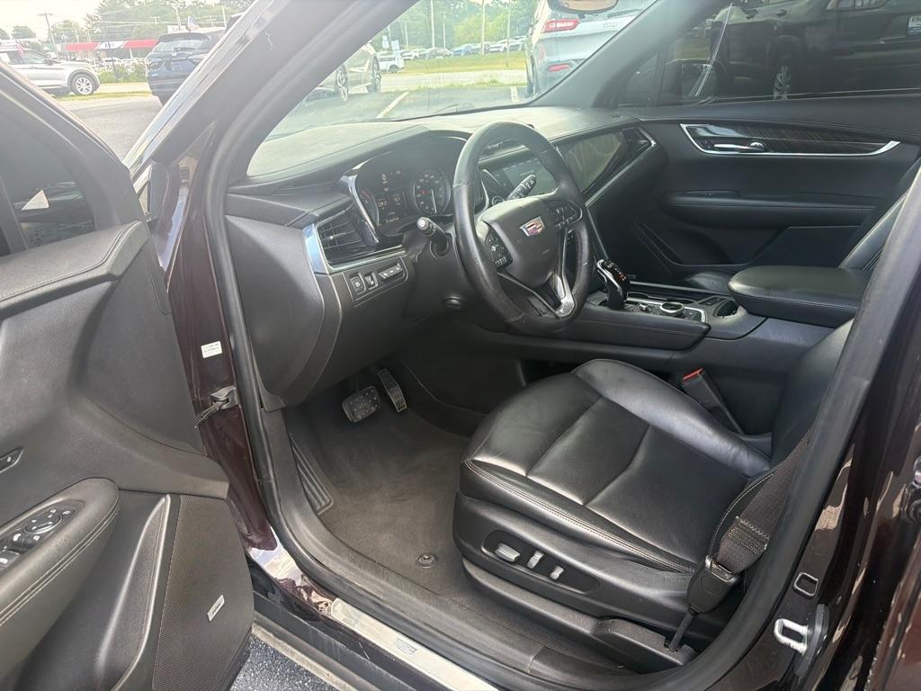 Cadillac XT6  2021