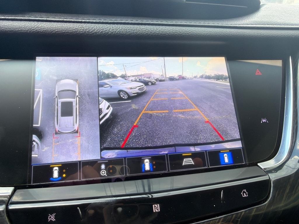 Cadillac XT6  2021