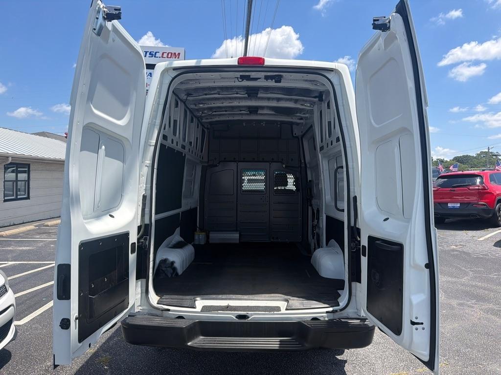 Nissan NV Cargo  2021