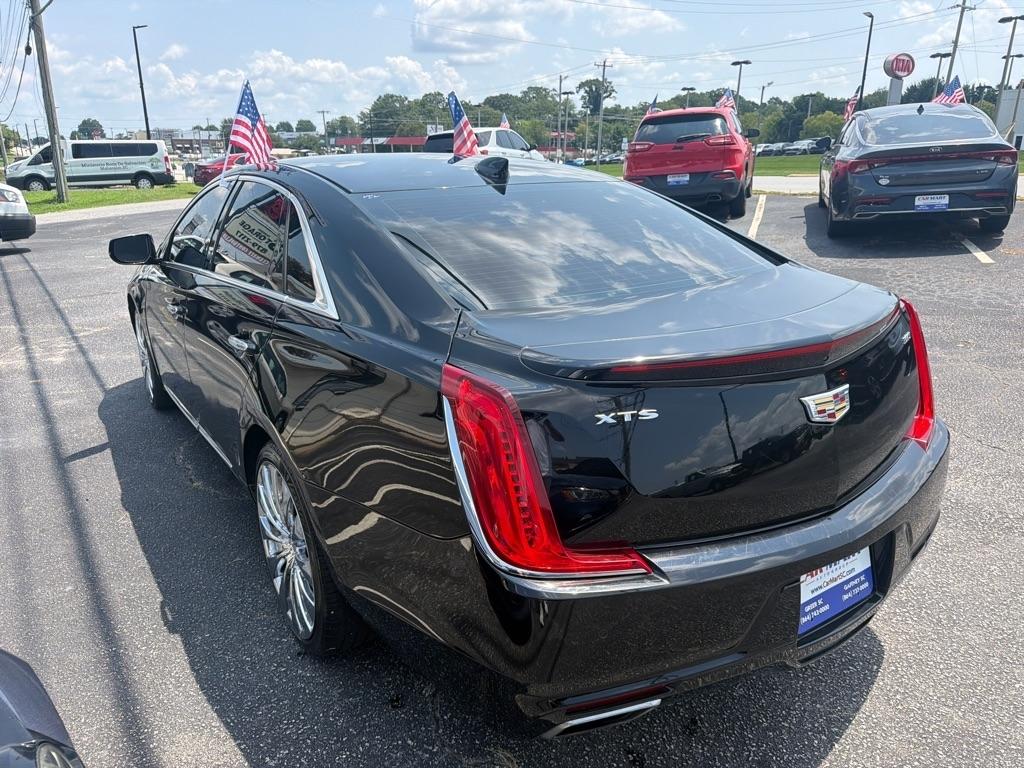 Cadillac XTS  2018