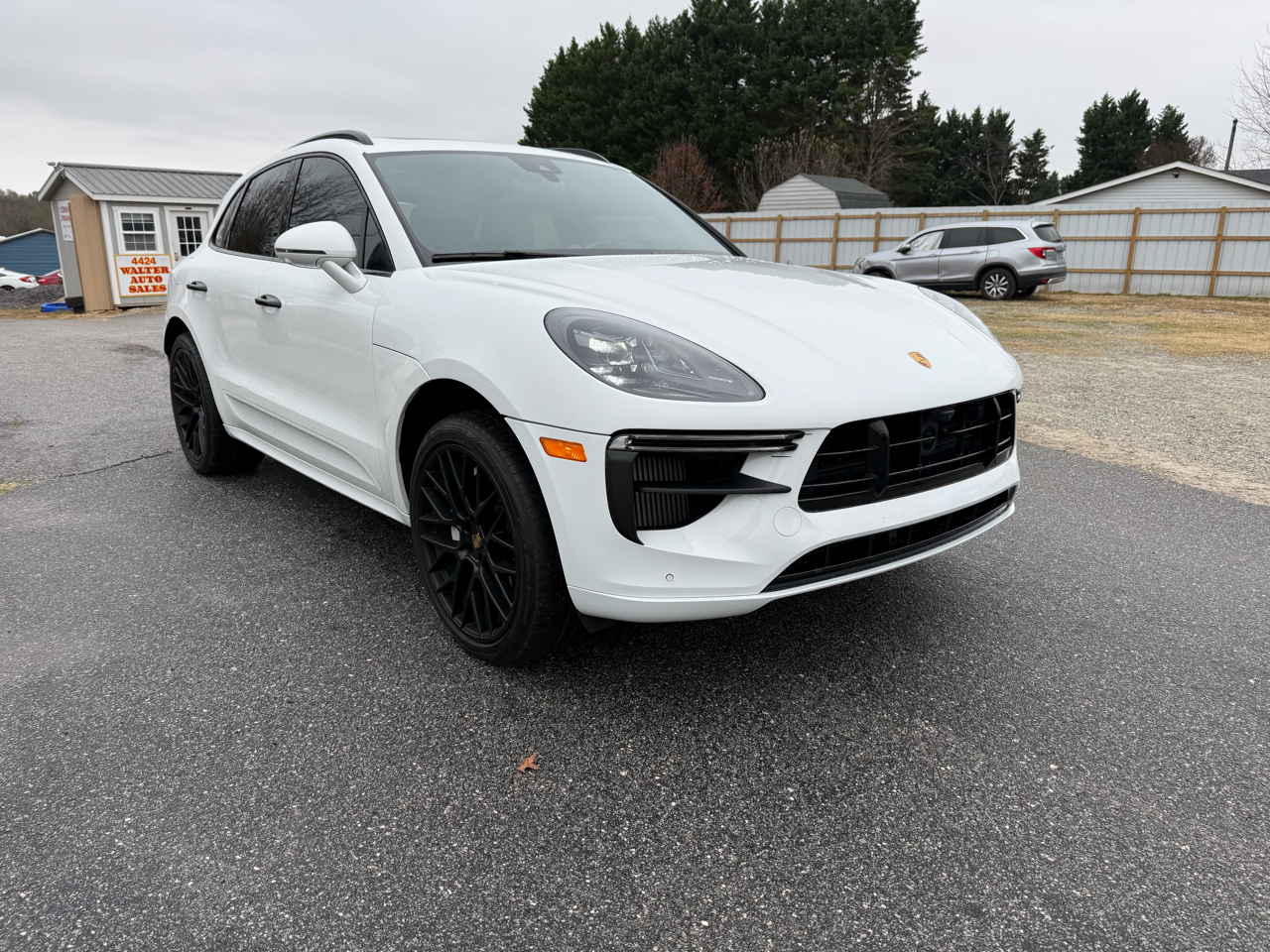Porsche Macan Turbo 2021