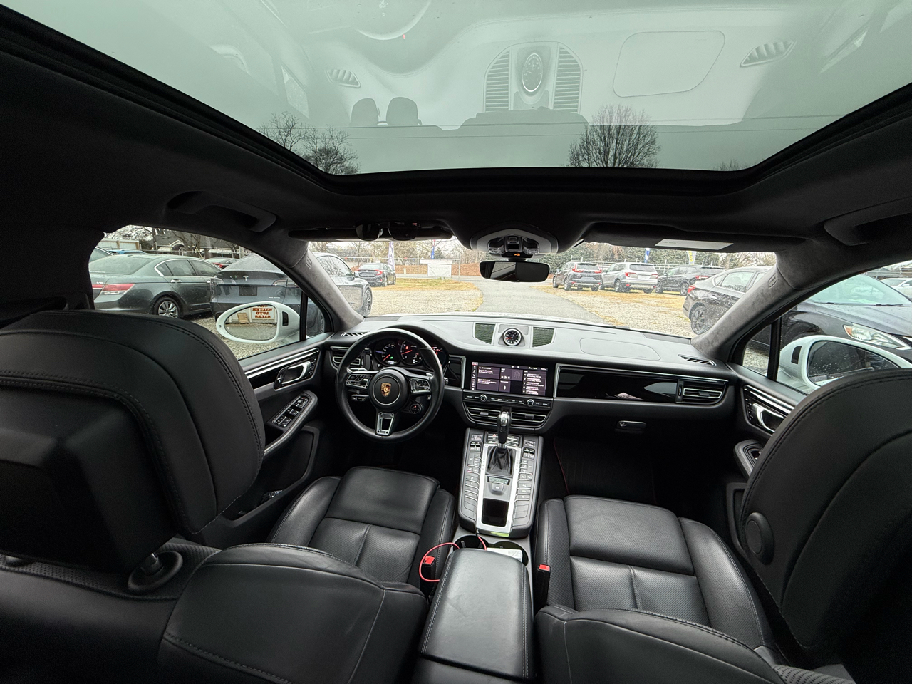 Porsche Macan Turbo 2021