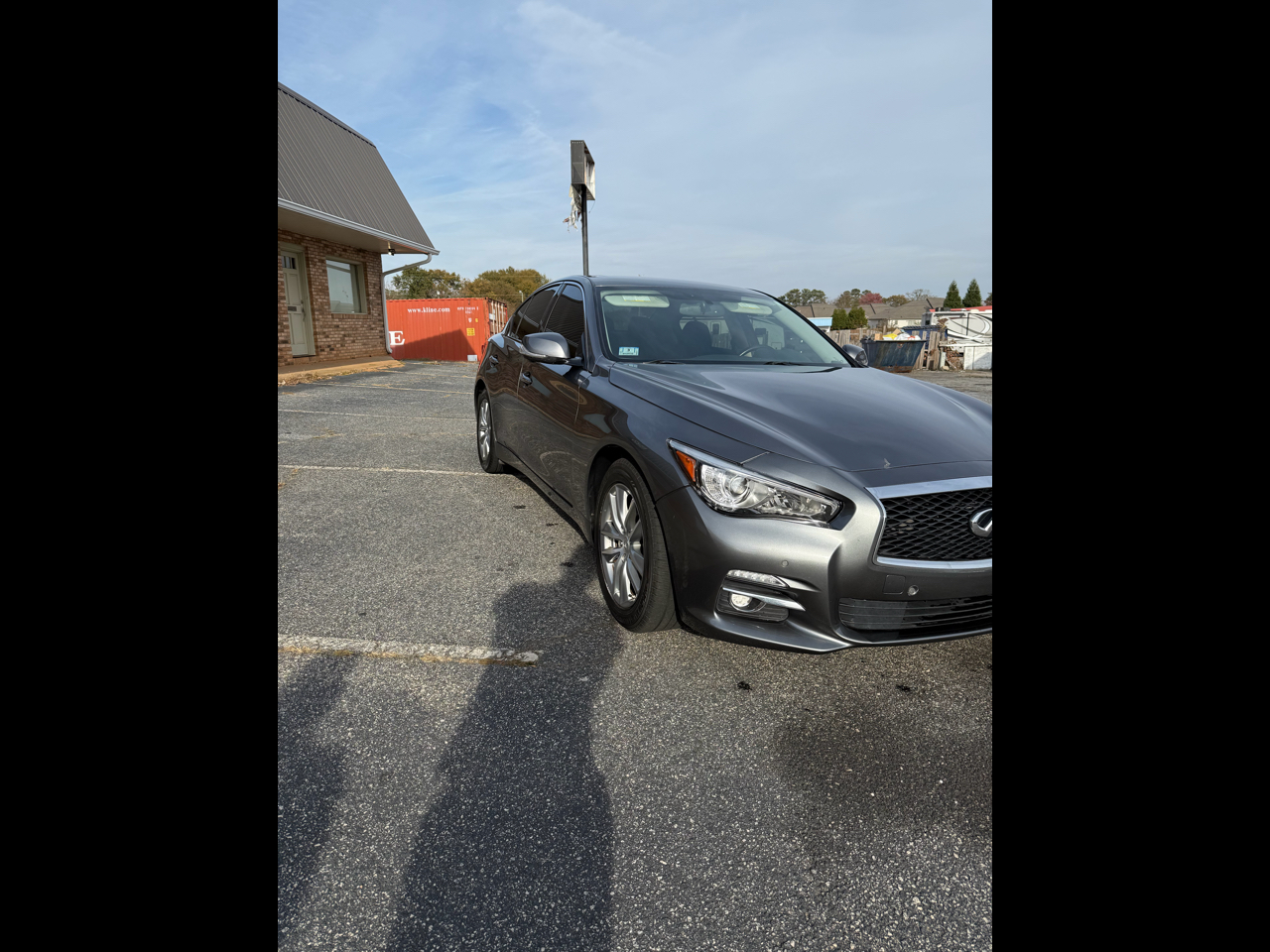 2017 INFINITI Q50 Premium's photo