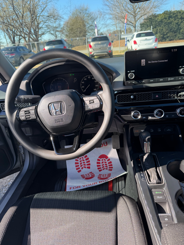 Honda Civic 4dr Sdn LX Auto 2025