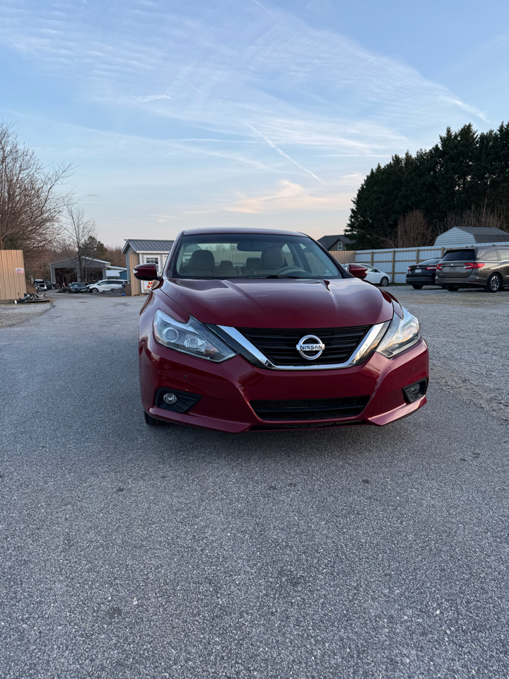 Nissan Altima 3.5 SR 2017
