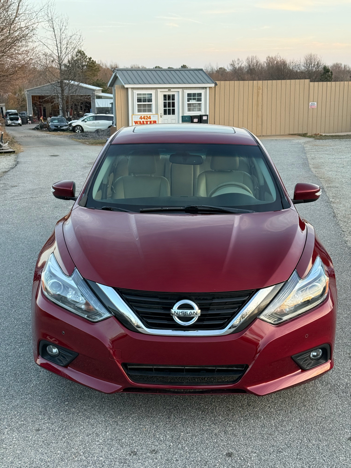 Nissan Altima 3.5 SR 2017