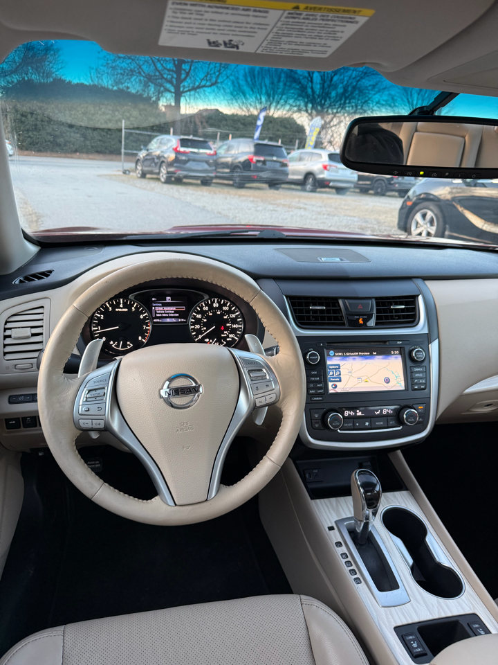 Nissan Altima 3.5 SR 2017