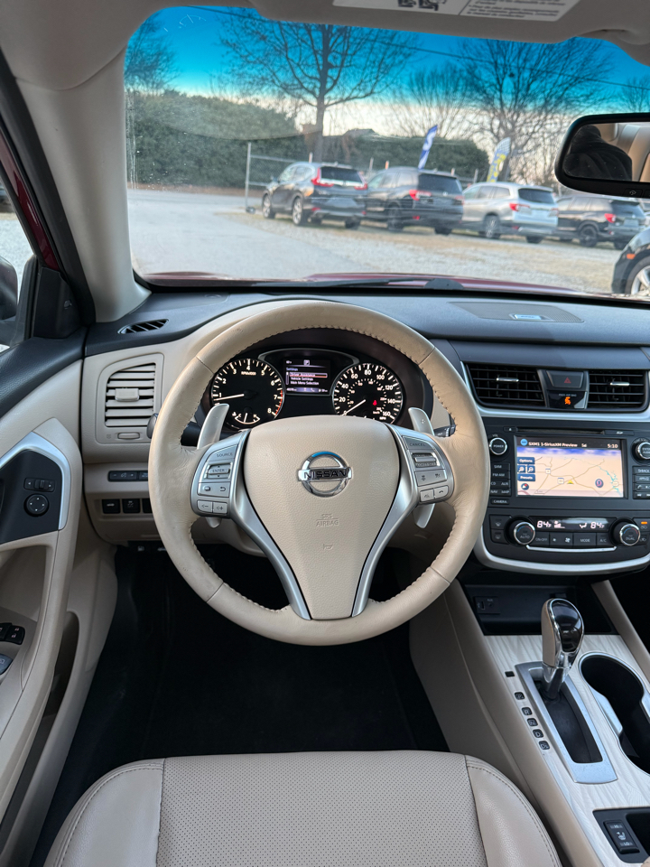 Nissan Altima 3.5 SR 2017