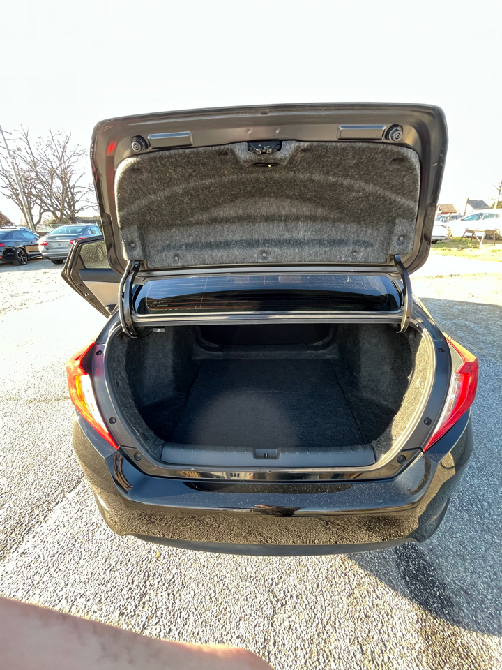 Honda Civic 4dr Sdn LX Auto 2018