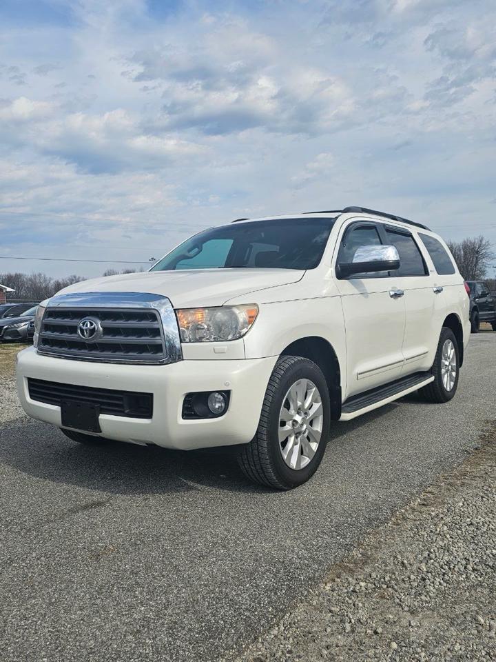 Toyota Sequoia Plantium 4WD FFV 2013