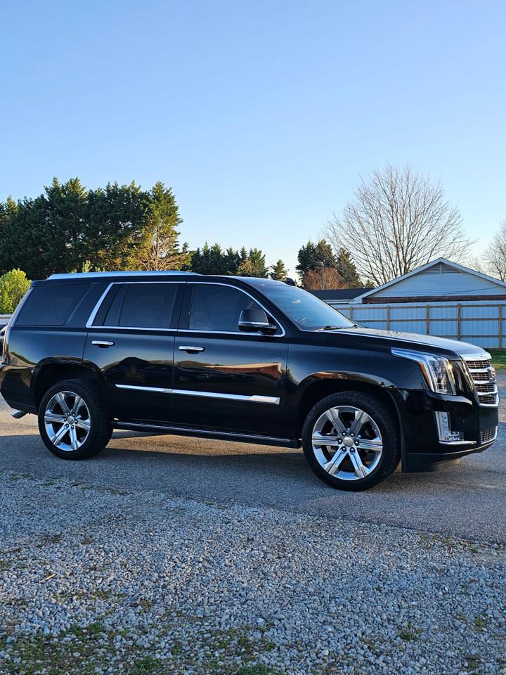 Cadillac Escalade Platinum 4WD 2017