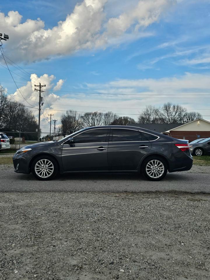 Toyota Avalon Hybrid XLE Premium 2015