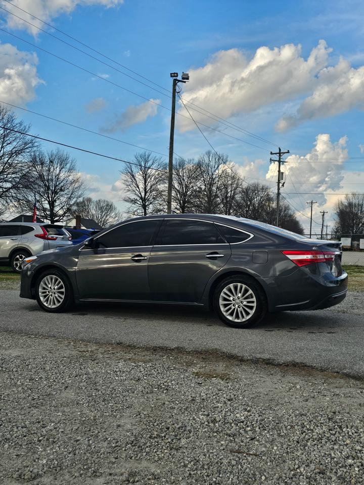 Toyota Avalon Hybrid XLE Premium 2015